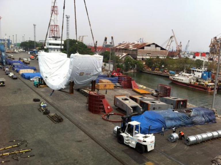 Foto Mesin Bor Tunnel Boring Machine